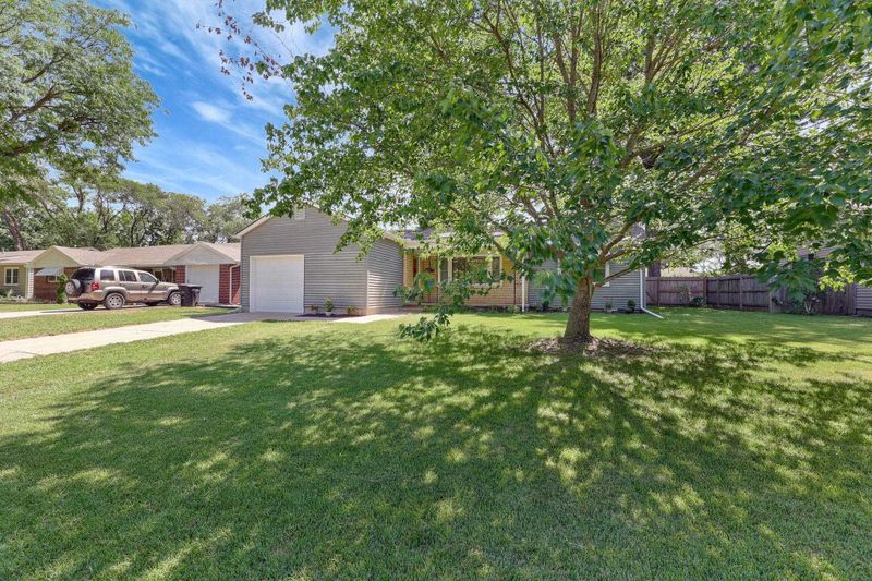 1508 N Park Ln, Augusta, KS 67010