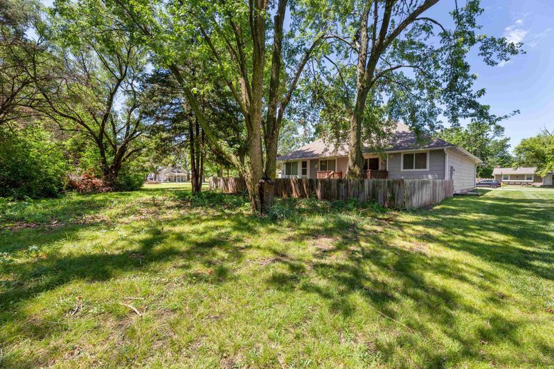 916 Main, Halstead, KS 67056