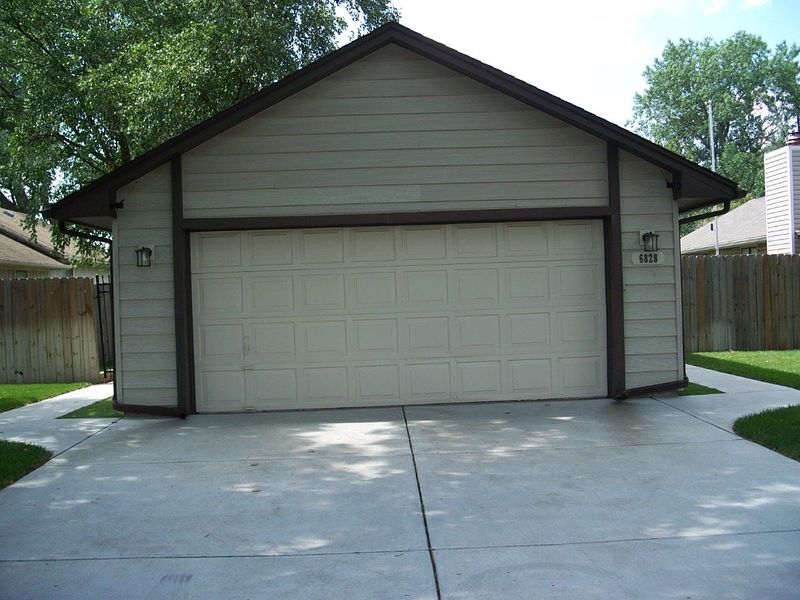 6828 E Mainsgate, Wichita, KS 67226