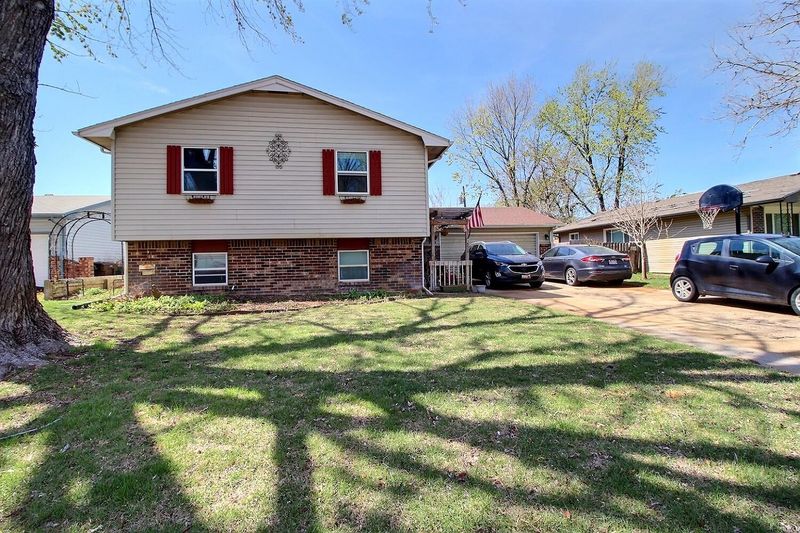 3345 S Kessler Ave, Wichita, KS 67217