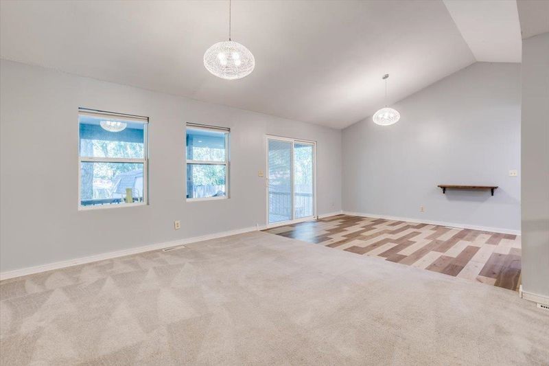 725 Erin Ln, Mulvane, KS 67110