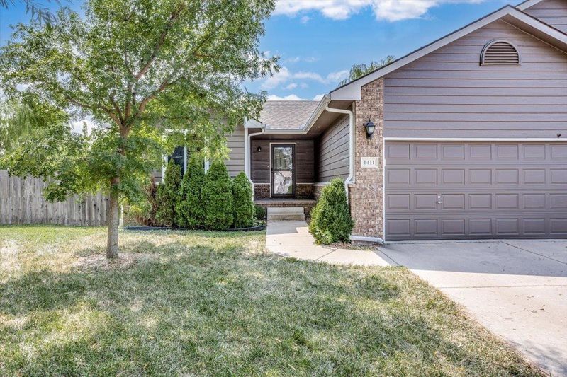 1411 E Rough Creek Pl, Derby, KS 67037