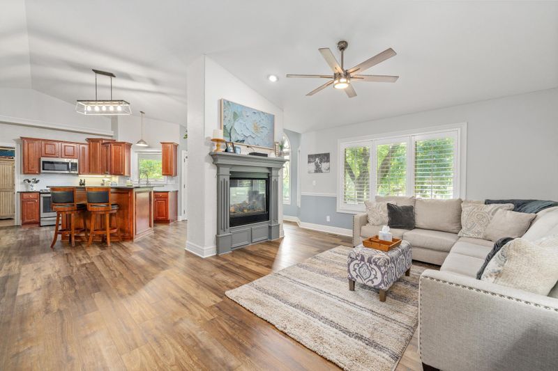 2231 E Sommerhauser Cir, Derby, KS 67037