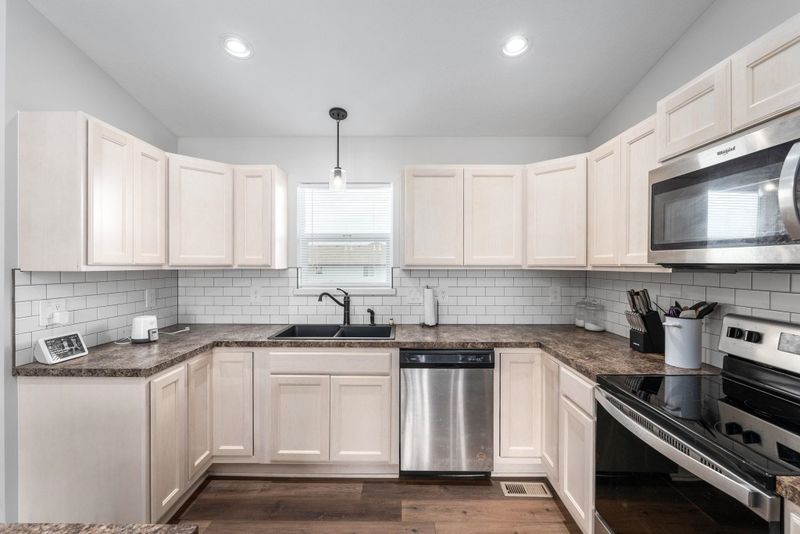 1064 N Casado Ct, Goddard, KS 67052