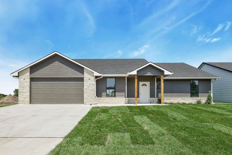 610 S Sweetwater, Maize, KS 67101