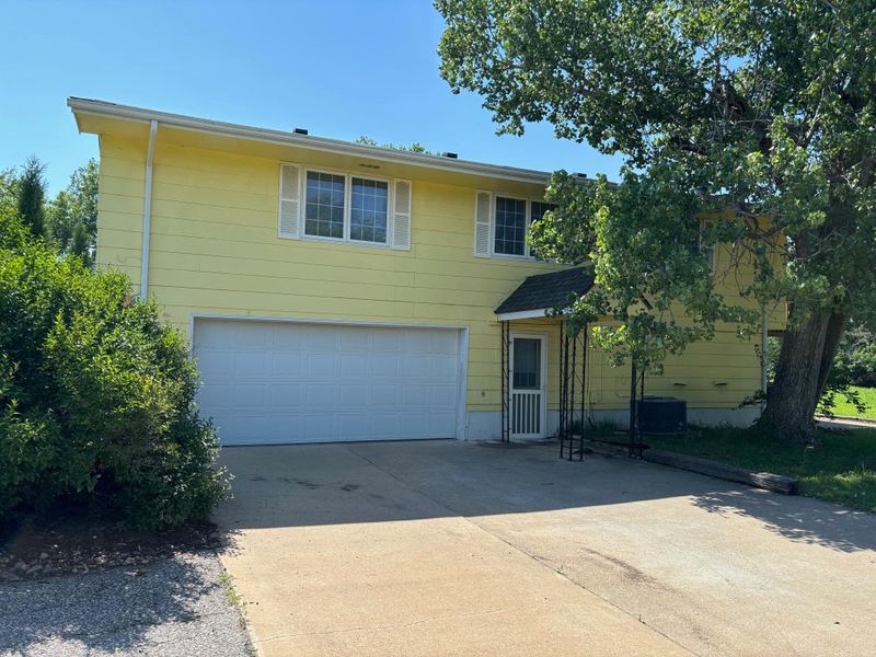 9116 E 39th, Derby, KS 67037