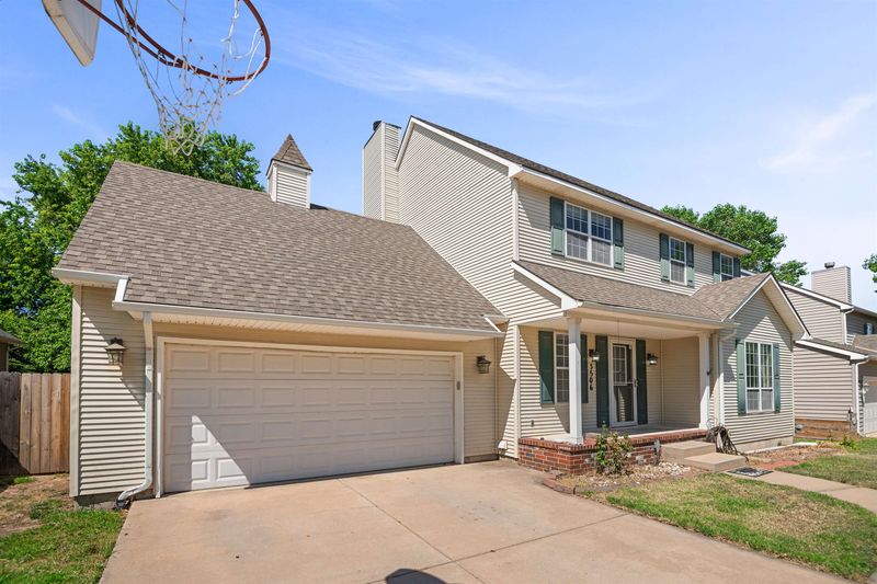 5506 E Pembrook St, Wichita, KS 67220