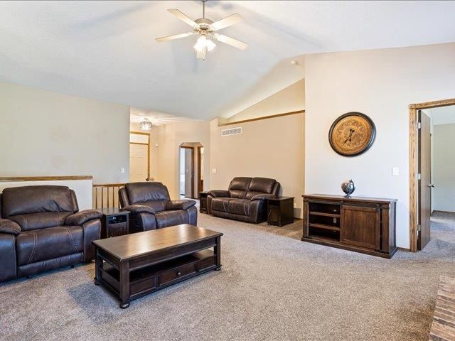 12705 E Lincoln Ct, Wichita, KS 67207