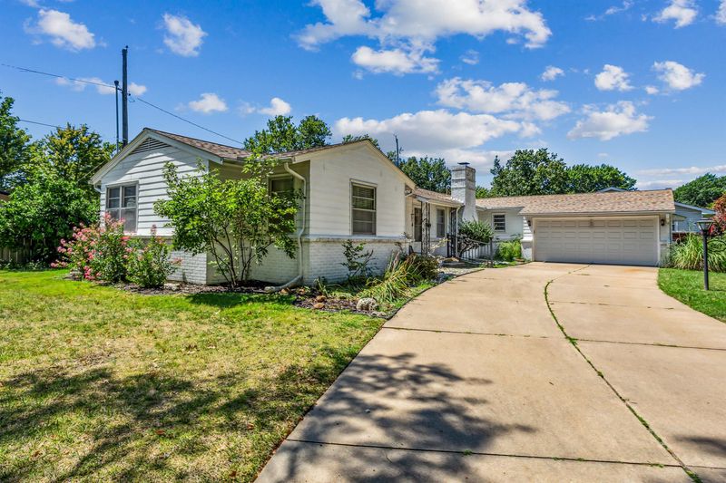 6609 E Murdock, Wichita, KS 67206