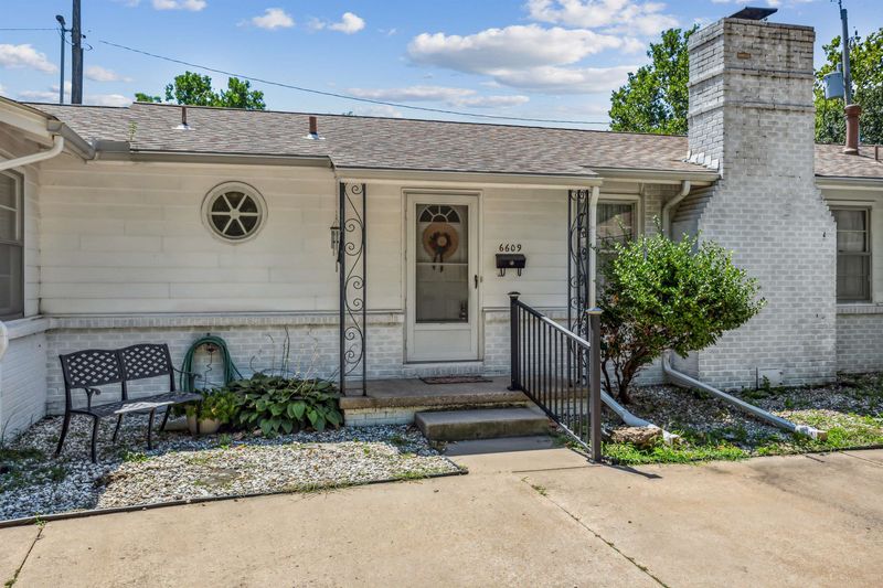 6609 E Murdock, Wichita, KS 67206
