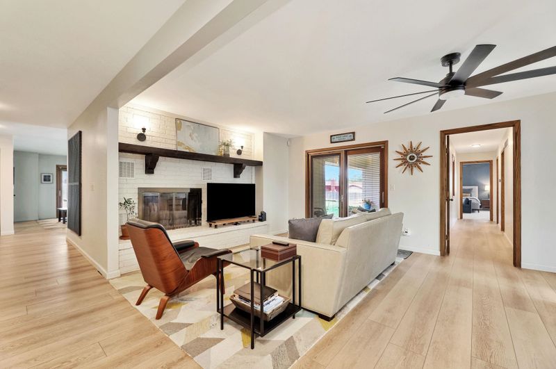 14424 E Laguna Dr, Wichita, KS 67230