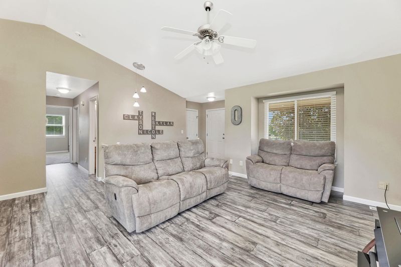 2508 Mainsgate Dr, Augusta, KS 67010