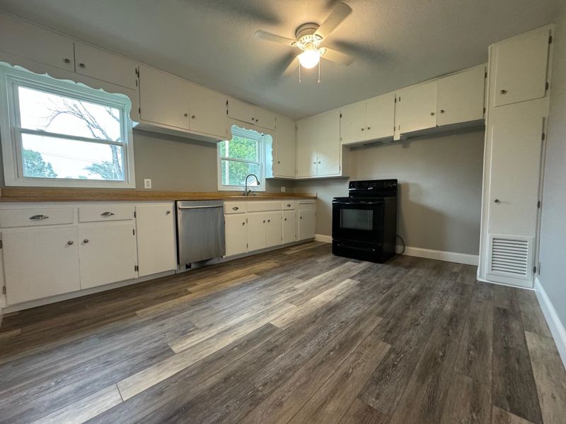 338 Random Rd, Arkansas City, KS 67005