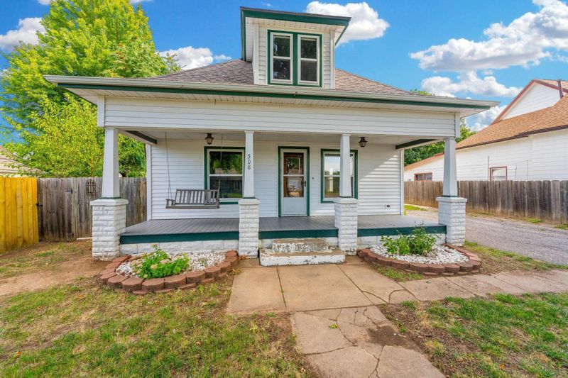 508 E Main St, Mulvane, KS 67110