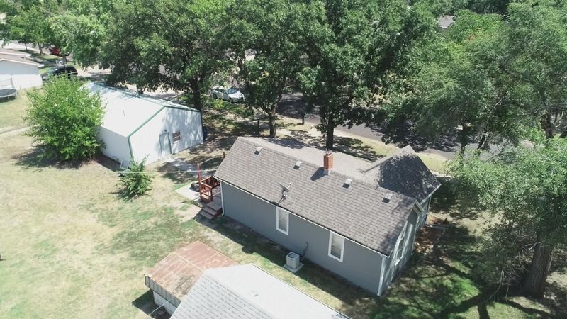 528 W 4th Ave, Cheney, KS 67025