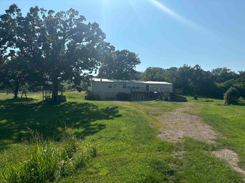 525 P Rd, Eureka, KS 67045