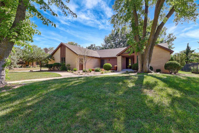 8909 E Boxthorn St, Wichita, KS 67226