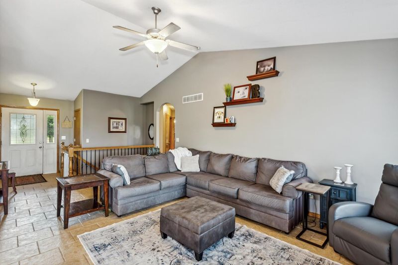 1925 E Quail Rn, El Dorado, KS 67042