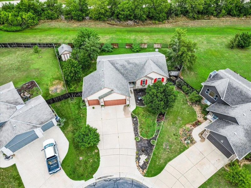 1516 E Sunset Ct, Goddard, KS 67052
