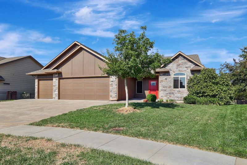 2501 N Sawgrass Ct, Derby, KS 67037