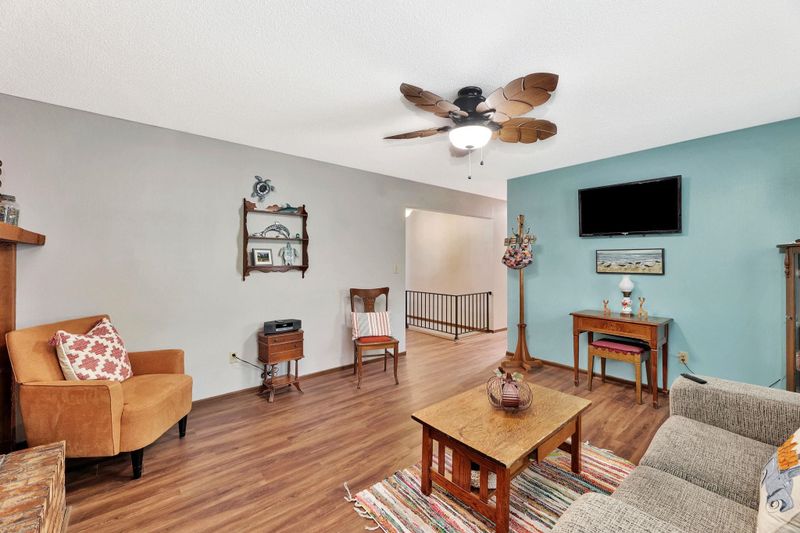955 E Kristen Rd, Derby, KS 67037