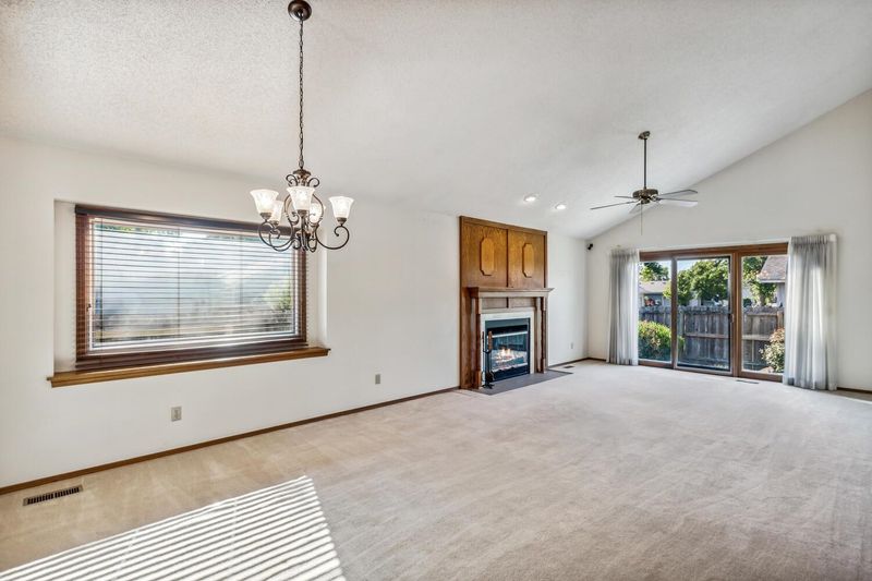 7700 E 13th St N #92, Wichita, KS 67206