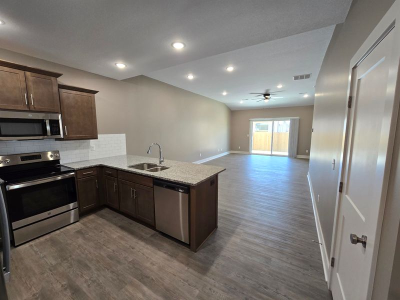1106 W Trek Cir, Goddard, KS 67052