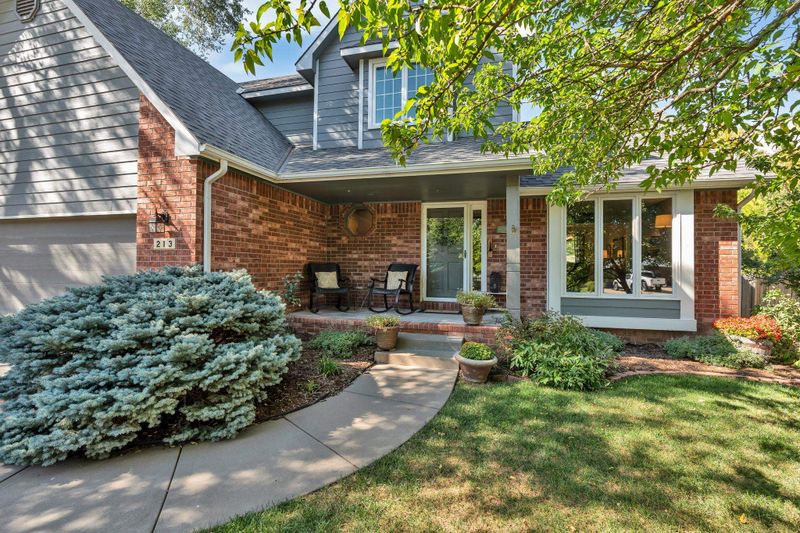 213 N Bent Tree Ct, Andover, KS 67002