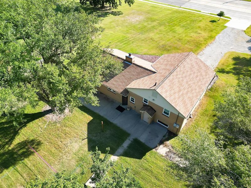 2053 S Andover Rd, Andover, KS 67002