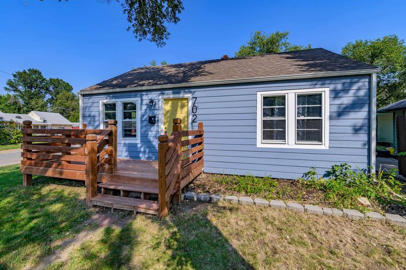 702 S Pinecrest, Wichita, KS 67218