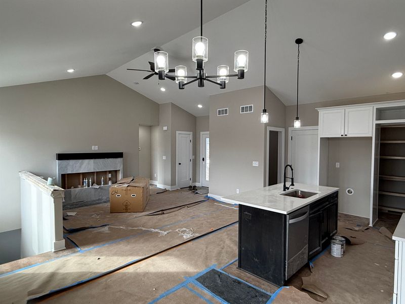 129 E Poplar Ct, Goddard, KS 67052
