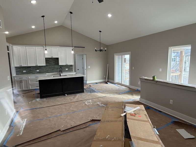 129 E Poplar Ct, Goddard, KS 67052