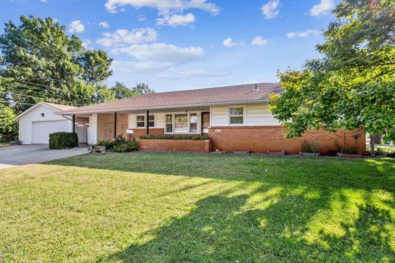 2816 S Martinson, Wichita, KS 67217-0000