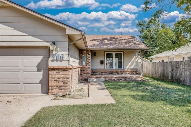 208 N Dexter Ave, Valley Center, KS 67147