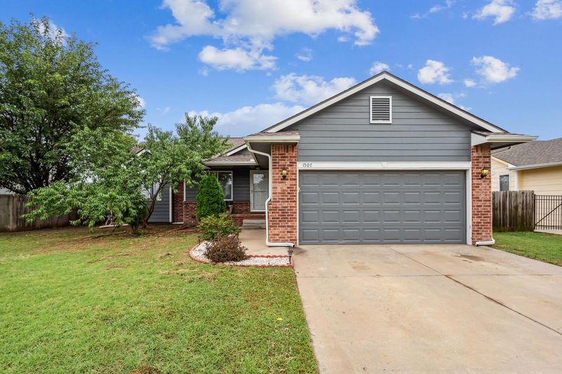 1507 E Mona St, Wichita, KS 67216