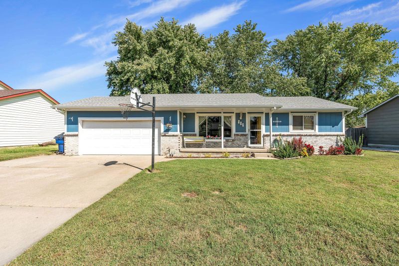 806 E Hemphill Ave, Haysville, KS 67060