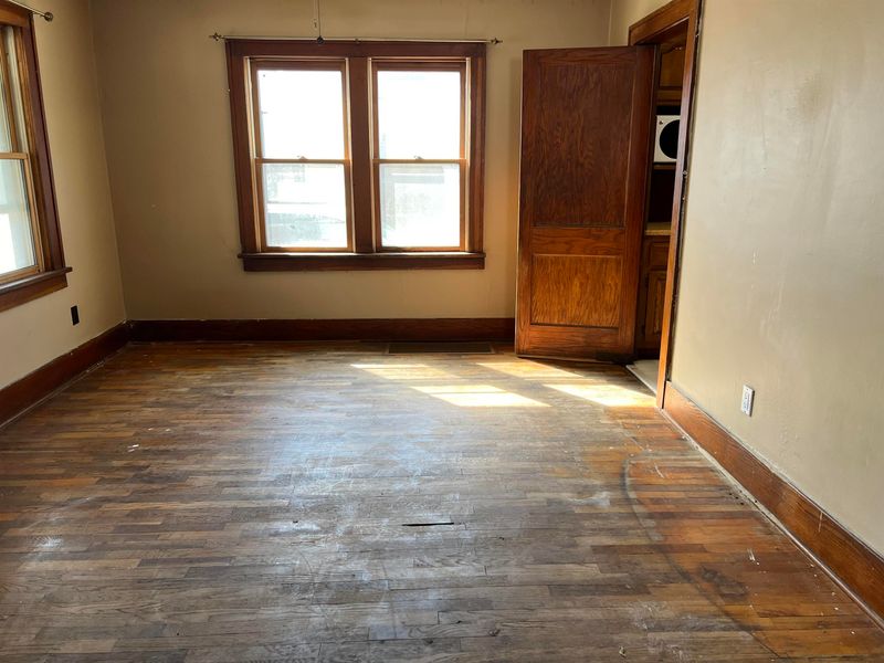 705 S Hillside Ave, Wichita, KS 67211
