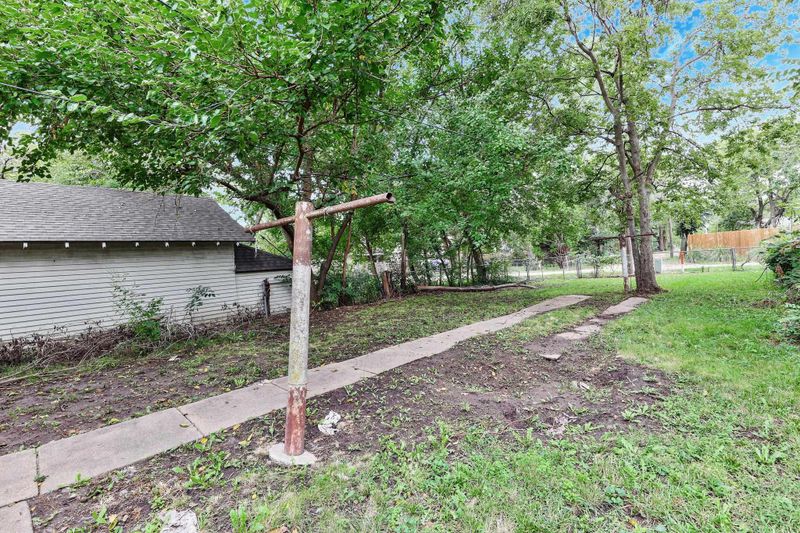 415 Old Main, Newton, KS 67114