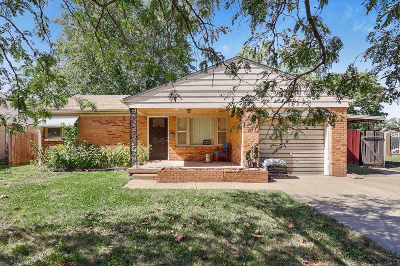 2909 S Ida Ave, Wichita, KS 67216