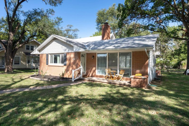 414 E Mulvane St, Mulvane, KS 67110