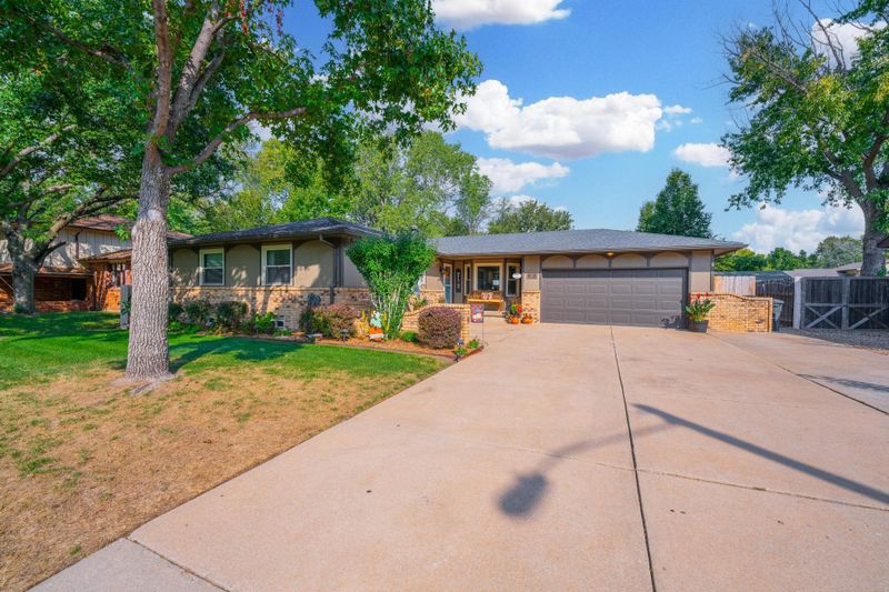 1512 E Carolyn St, Derby, KS 67037