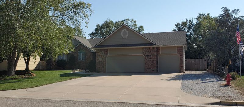 1509 E Windmill Rd, Derby, KS 67037