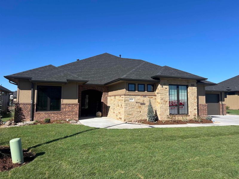 3929 N Brush Creek, Maize, KS 67101
