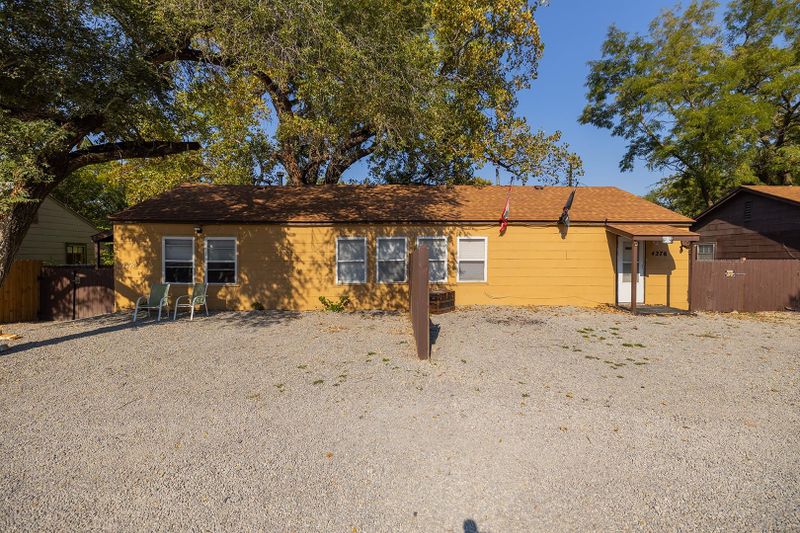 4276 - 4278 E Boston Dr, Wichita, KS 67218