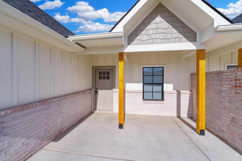 2352 S Spring Hill Ct, Goddard, KS 67052