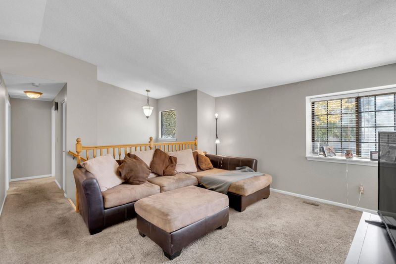 6902 E Winterberry Cir, Wichita, KS 67226
