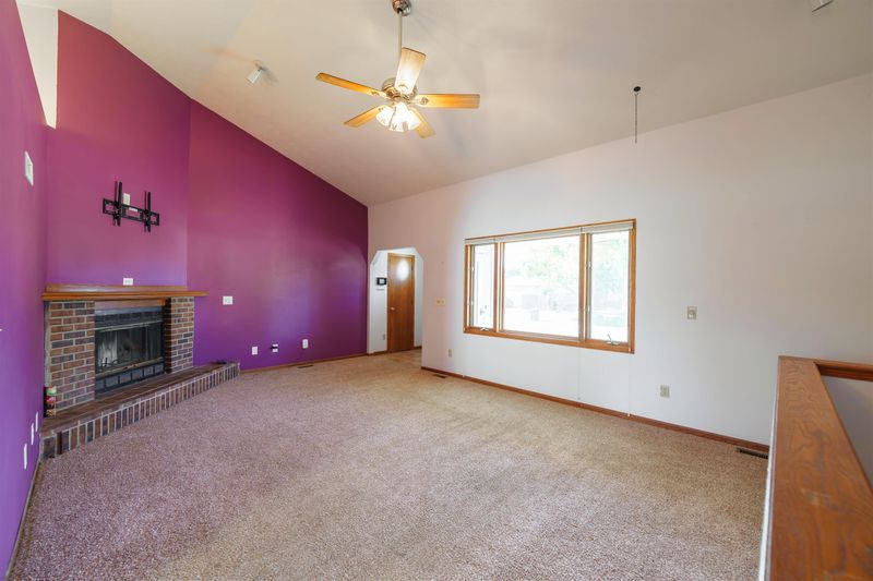 2227 Linden Dr, Salina, KS 67401