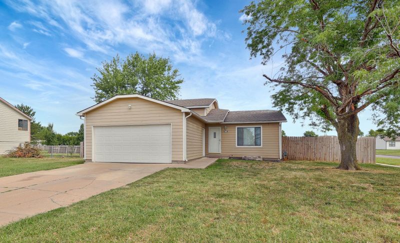 7622 E Winterberry St, Wichita, KS 67226