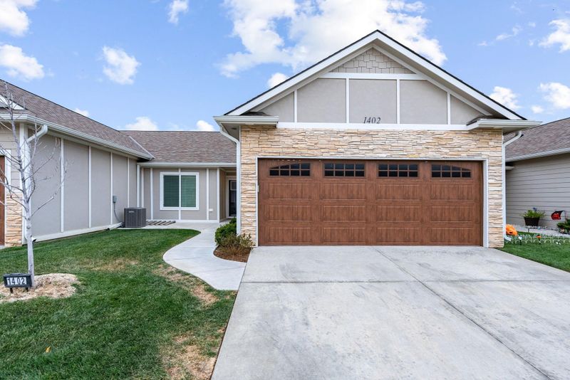 2418 E Madison Ave #1402, Derby, KS 67037