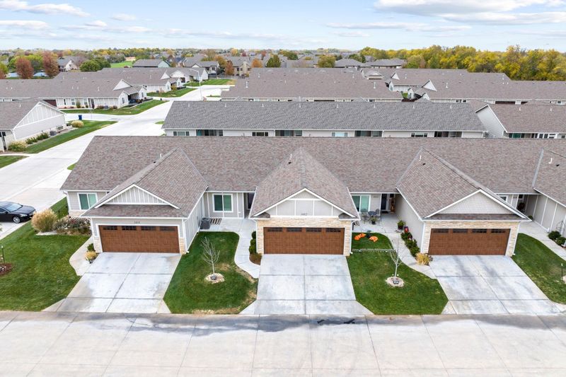 2418 E Madison Ave #1402, Derby, KS 67037